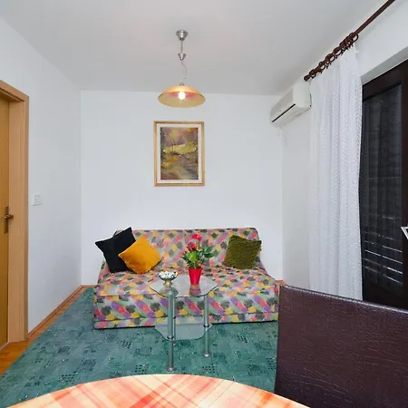 Dragica Apartment Dramalj